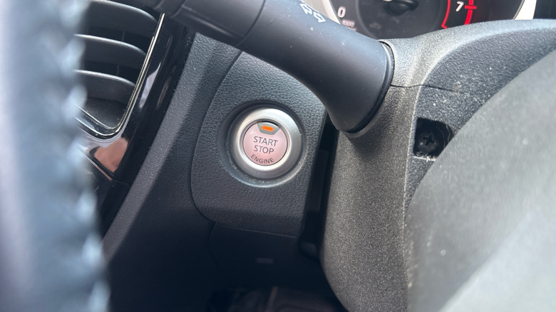 Nissan Juke 1.6 [112] Tekna 5dr CVT [Bose] Petrol Hatchback